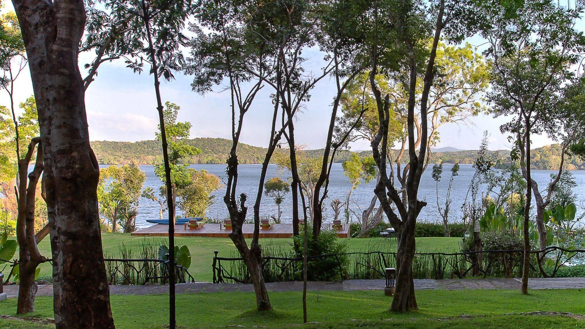 The Deer Park Hotel Giritale Luaran gambar